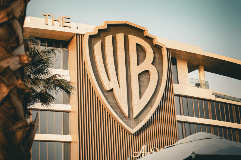 Netflix si è rifiutato di comprare Warner Bros; ha vinto Paramount.
