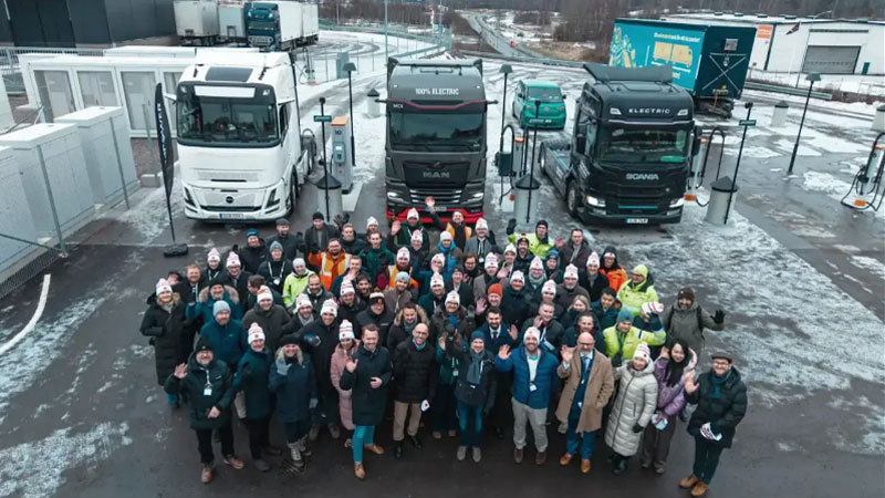 La Svezia ha presentato una ricarica da 1,2 MW per veicoli elettrici — e il freddo non ha impedito nulla