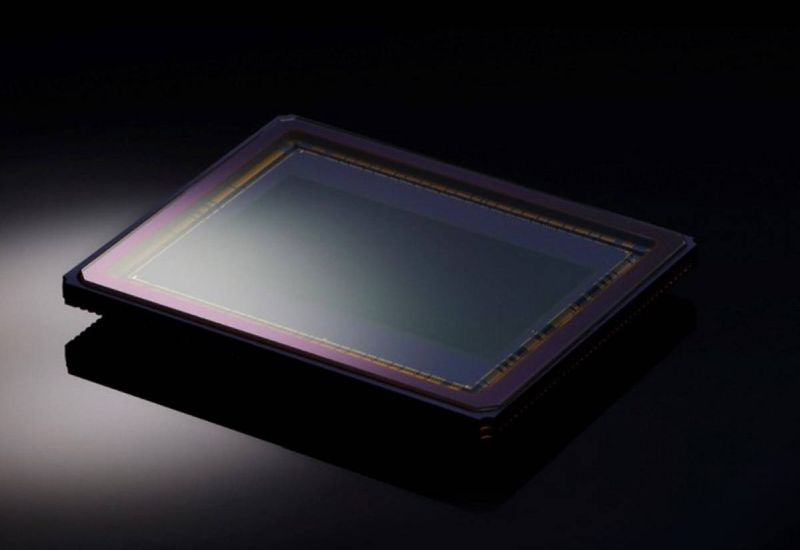 Canon sta per utilizzare un processo tecnologico a 2 nanometri di Rapidus per i sensori d’immagine, ma la motivazione rimane incerta.