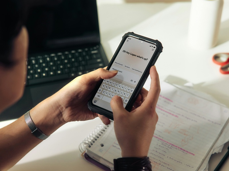 Nel sondaggio è emerso che la metà dei lavoratori negli Stati Uniti utilizza già l'intelligenza artificiale sul posto di lavoro