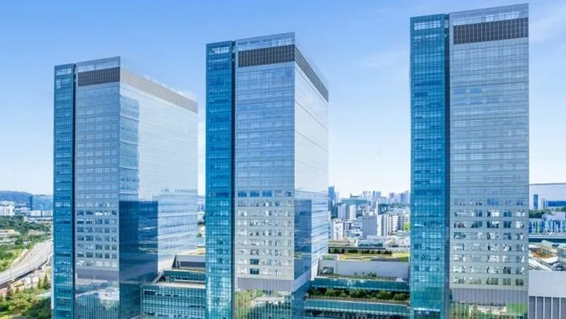 Samsung avvierà le consegne di massa della memoria HBM4 a febbraio, superando i concorrenti.