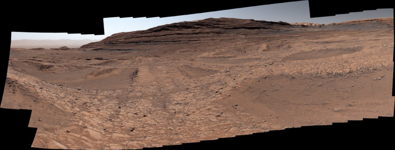 Il rover Curiosity della NASA ha rilevato una strana “ragnatela” sul suolo marziano, che in precedenza era stata osservata solo tramite fotografie orbitanti dello spazio.