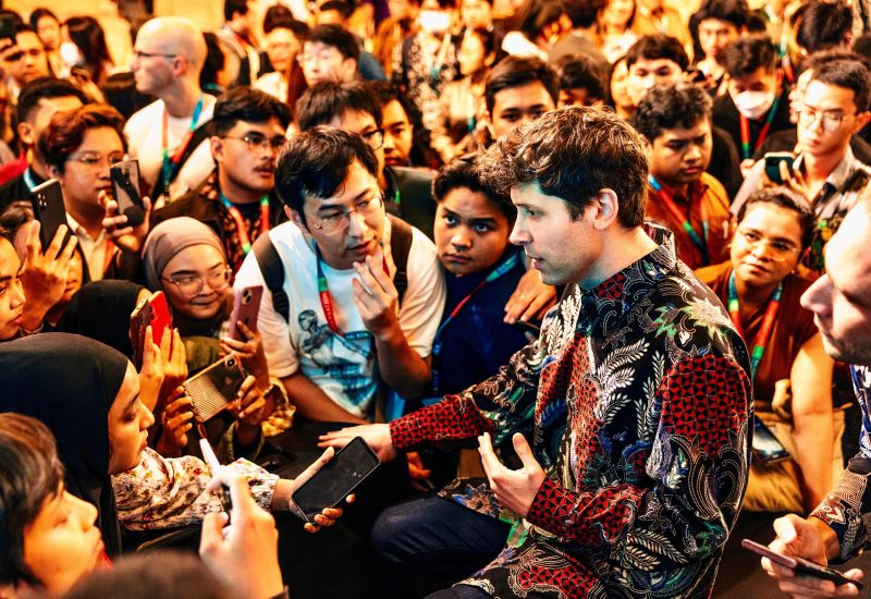 Negli Stati Uniti è stato arrestato un uomo che presumibilmente aveva pianificato di incendiare la casa di Sam Altman di OpenAI