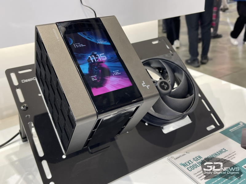 DeepCool mostra a Computex 2026: ventole wireless, dissipatori con schermi integrati e alimentatori da 3200 W