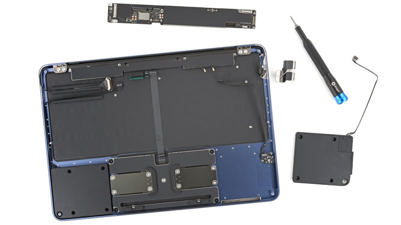 iFixit ha analizzato il MacBook Neo e lo ha dichiarato il più facile da riparare tra i laptop Apple