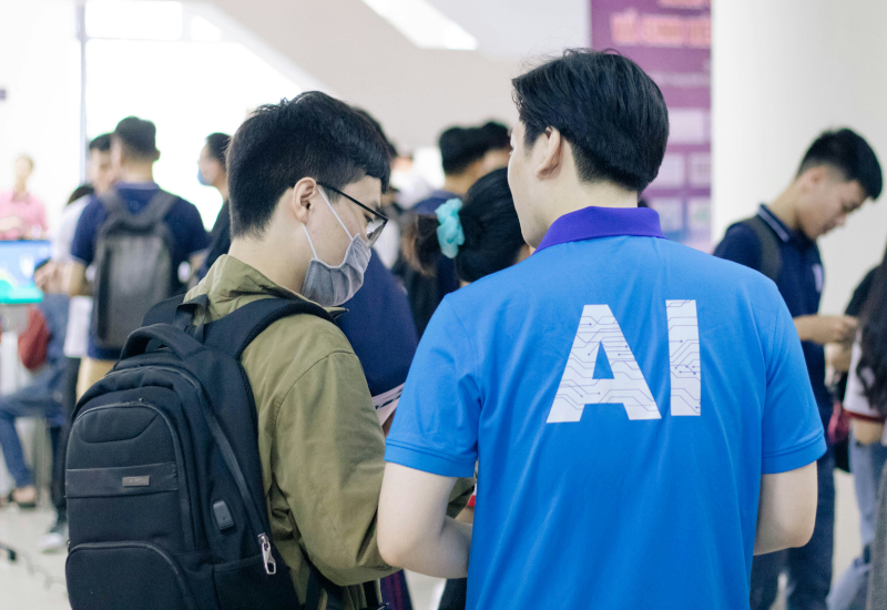 Le valutazioni di ChatGPT, Gemini e Claude sullo scomparire delle professioni a causa dell'IA sono state messe in discussione dagli scienziati, che dubitano della loro attendibilità.