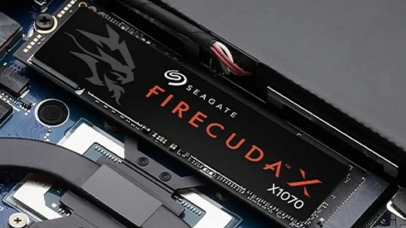 Seagate lancia una nuova linea di SSD FireCuda X1070 PCIe 4.0 con velocità di lettura superiori a 7 GB/s