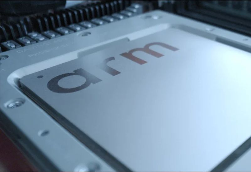Arm sta già generando il 15 % dei ricavi dai server e prevede di triplicare tale percentuale entro il 2031.