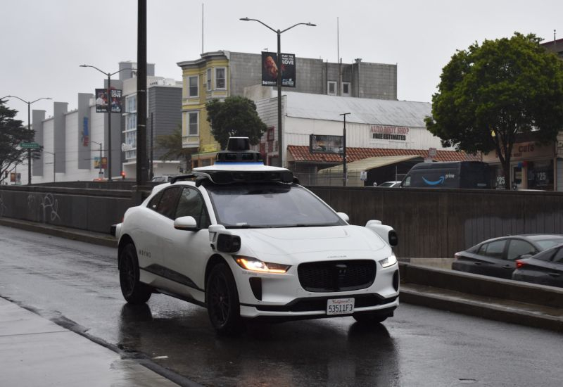 Waymo interrompe il lancio di robotaxi sulle autostrade ad alta velocità negli Stati Uniti per motivi di sicurezza