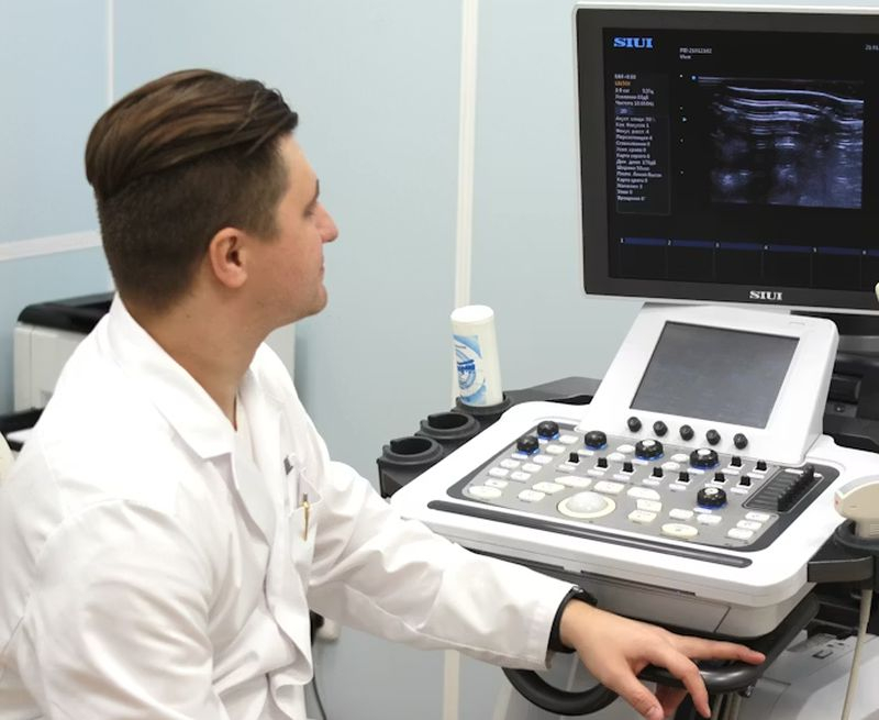 I bot di IA commettono errori nella diagnosi quasi all'80 %, come si è scoperto in uno studio