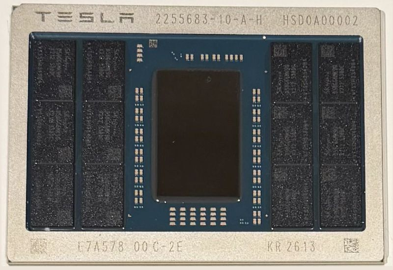 Tesla sta sviluppando un nuovo computer di bordo per l'autopilota con doppio volume di memoria