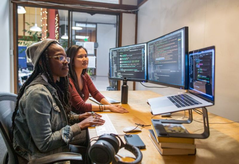 Microsoft non potrà guadagnare più di 38 miliardi di dollari dalla partnership con OpenAI