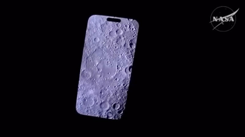 Un astronauta del team Artemis II ha immortalato la Luna con un iPhone