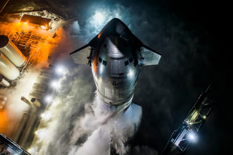 NASA e SpaceX hanno discusso della necessità di un controllo manuale durante l’atterraggio lunare