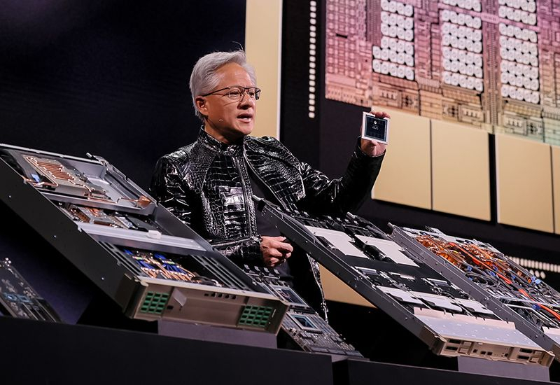 Il calo dei tassi di crescita del prezzo delle azioni Nvidia ha ridotto l’utile del fondatore dell’azienda lo scorso anno del 27 %.